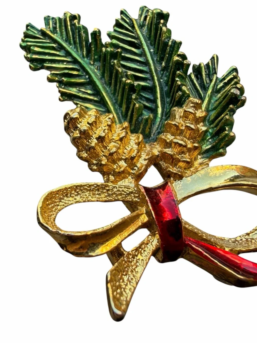 Beautiful Vintage GERRY'S Goldtone Enamel Pinecone Bow Brooch Pin